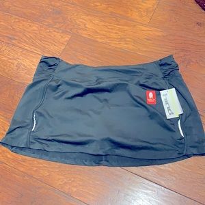 Hind Stretch Gray Skort